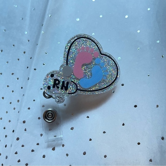 Badge Reel Baby Feet RN for NICU L&D or Peds Nurse - Alligator Clip - Picture 1 of 3